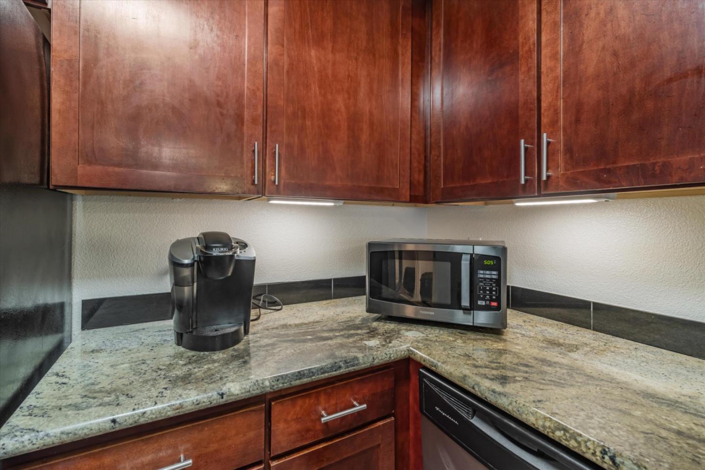 1315 A ST 213
