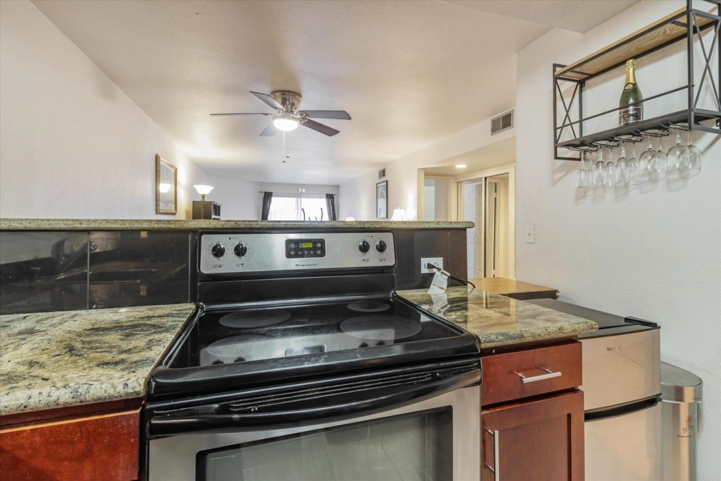 1315 A ST 213