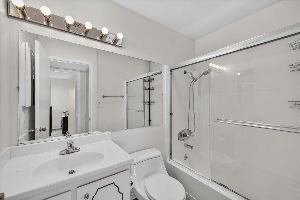 848 Stonegate DR