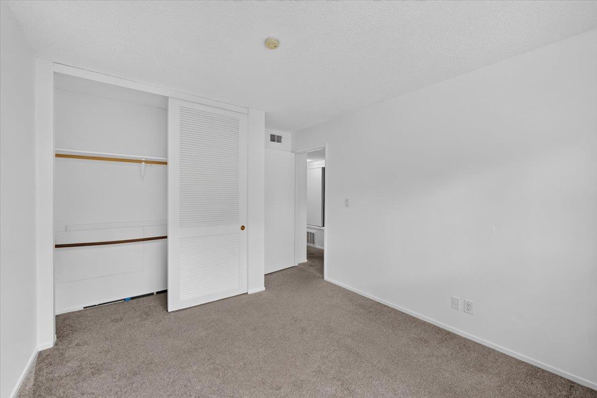 848 Stonegate DR