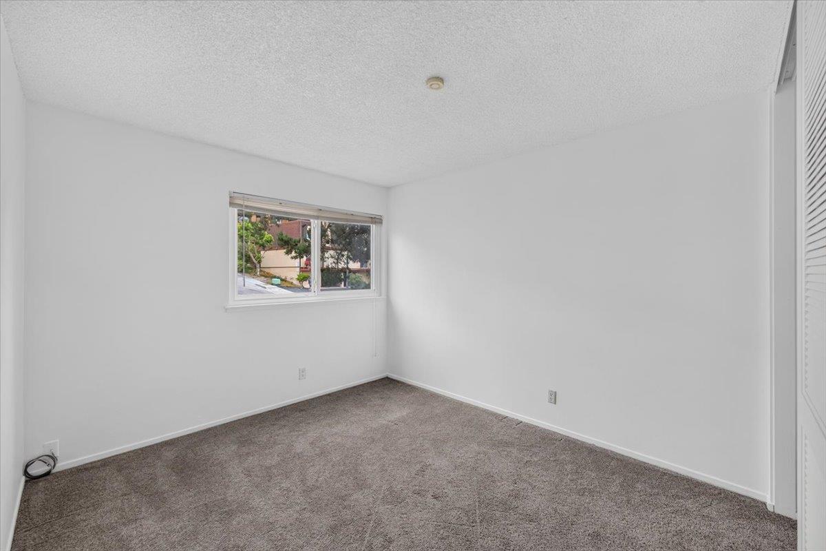 848 Stonegate DR