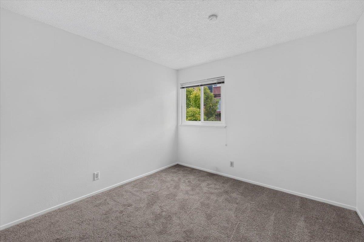 848 Stonegate DR