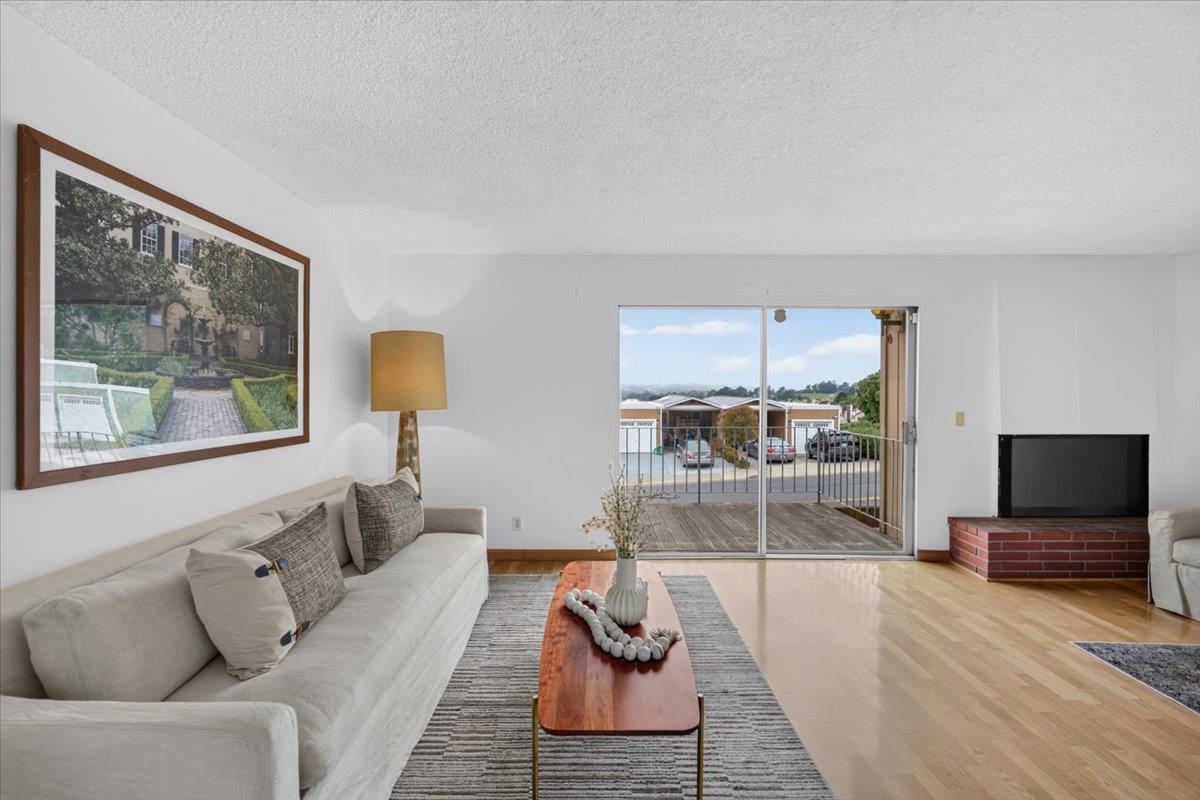 848 Stonegate DR