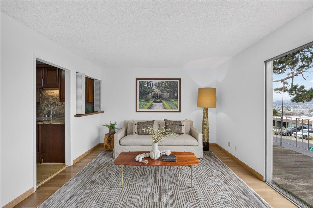 848 Stonegate DR