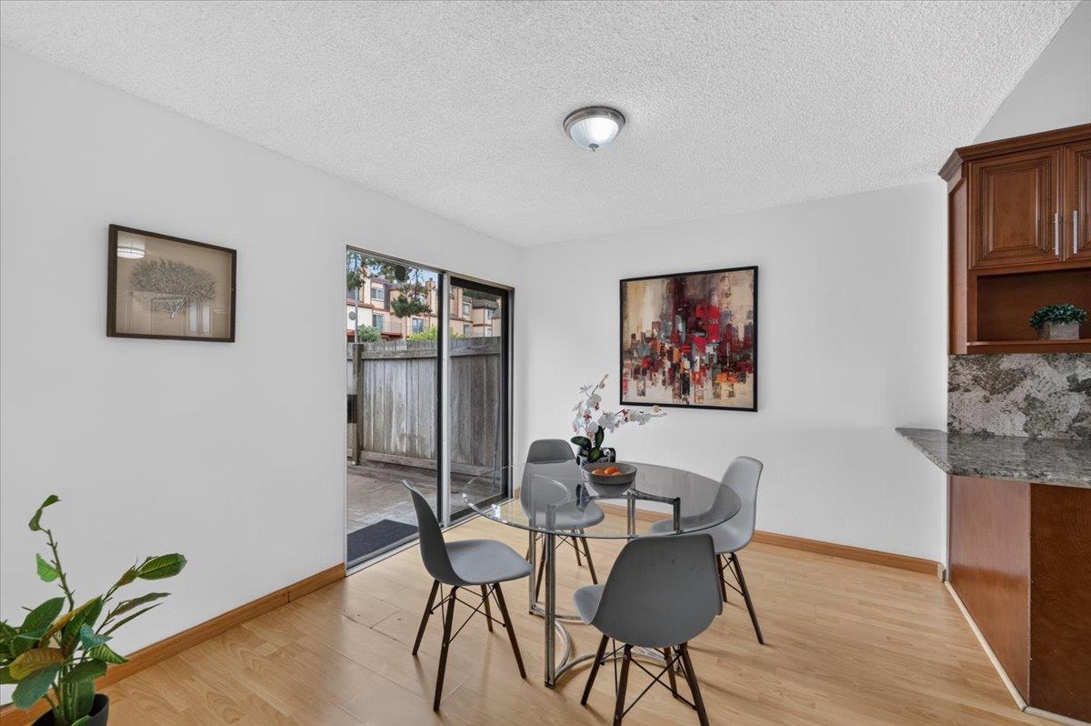 848 Stonegate DR
