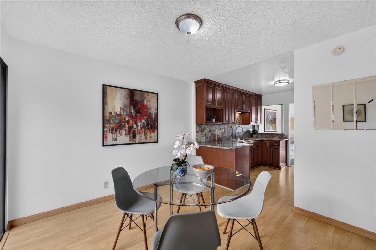 848 Stonegate DR