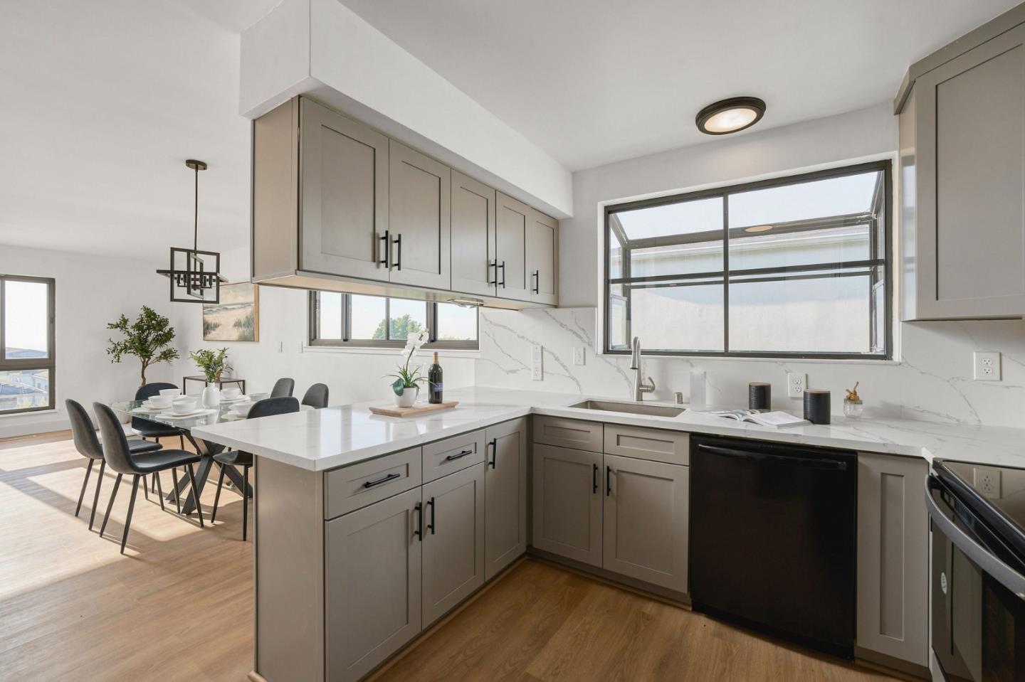 295 Edgewood DR