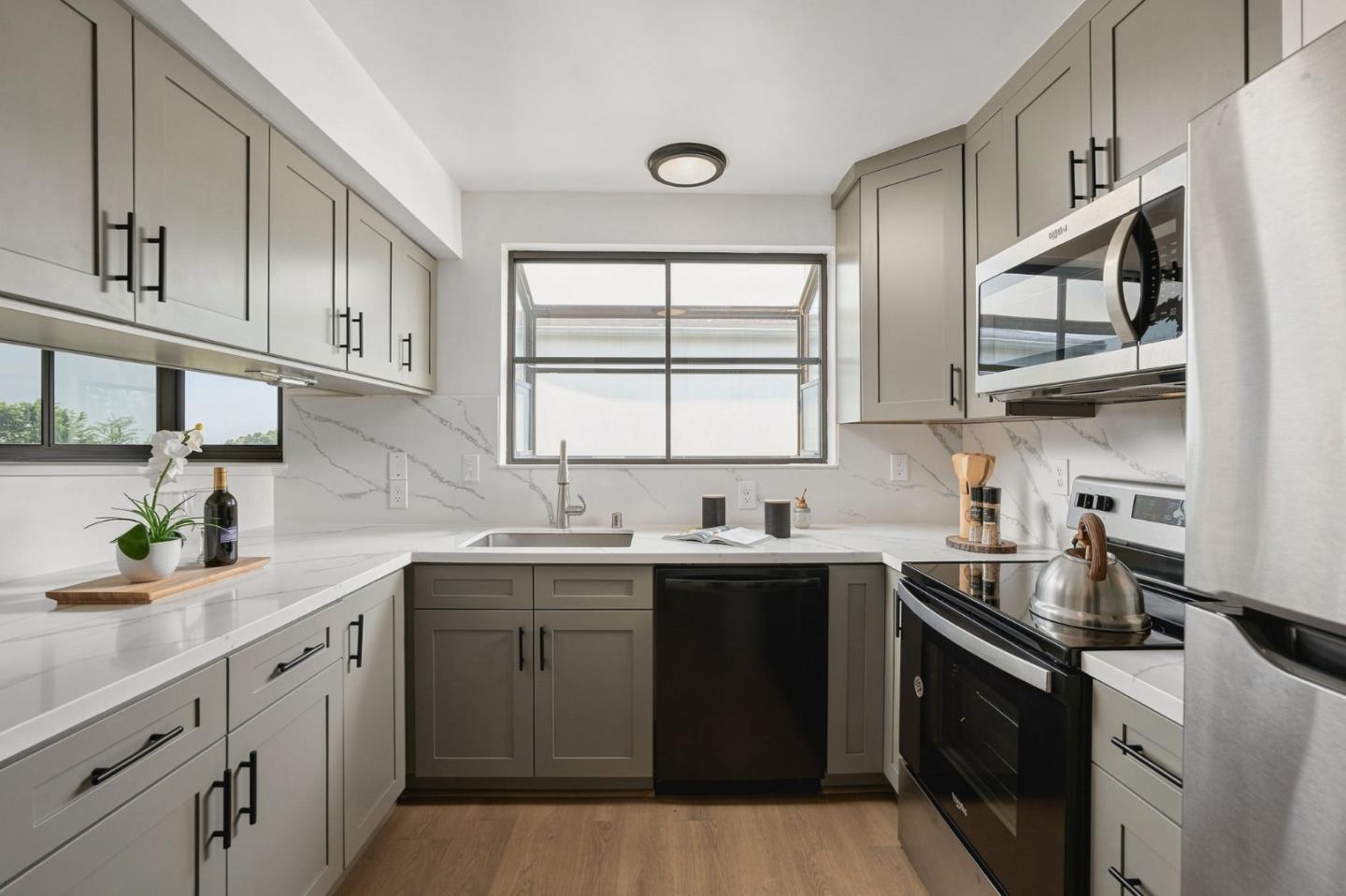 295 Edgewood DR
