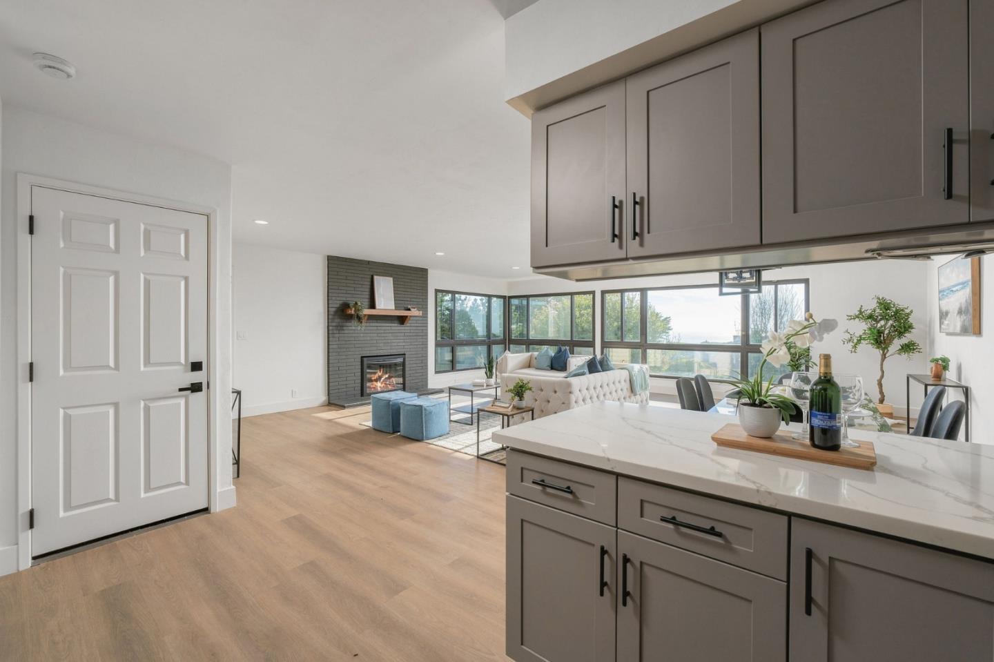 295 Edgewood DR
