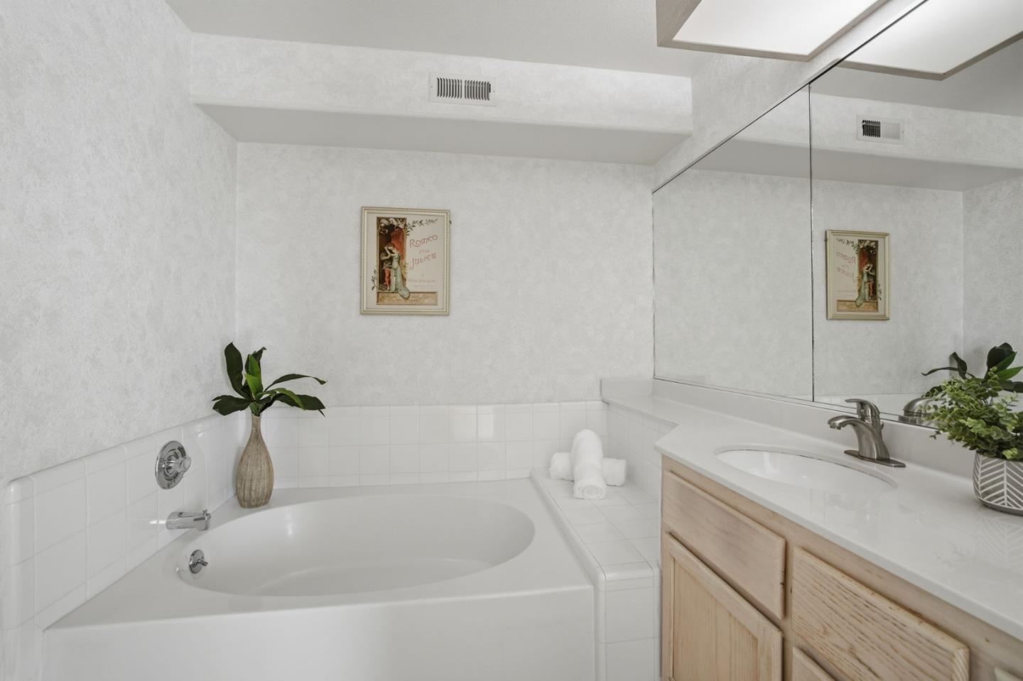 21314 Gary DR 108