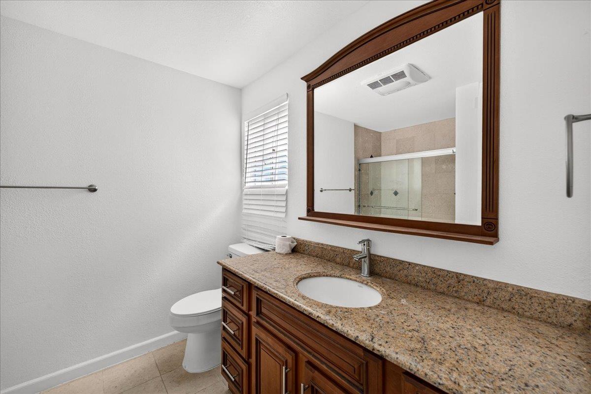 3832 Bayshore BLVD