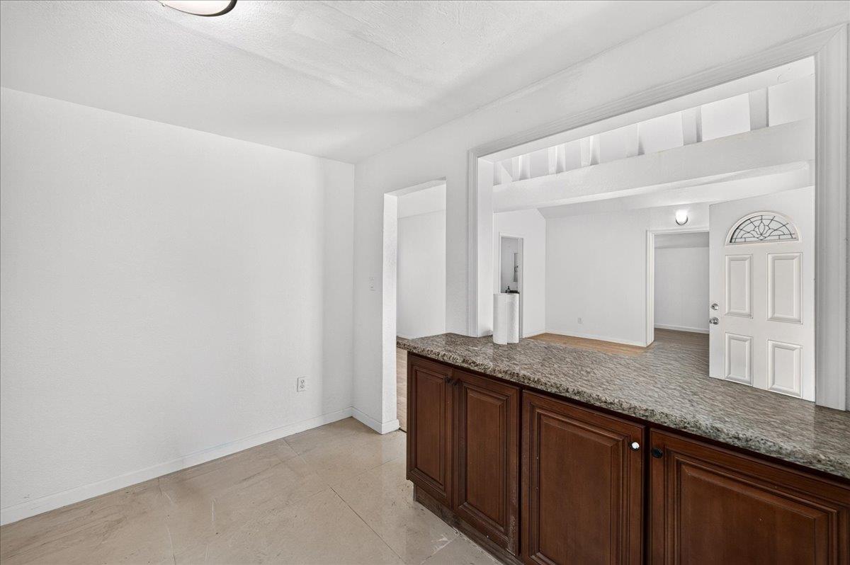 3832 Bayshore BLVD