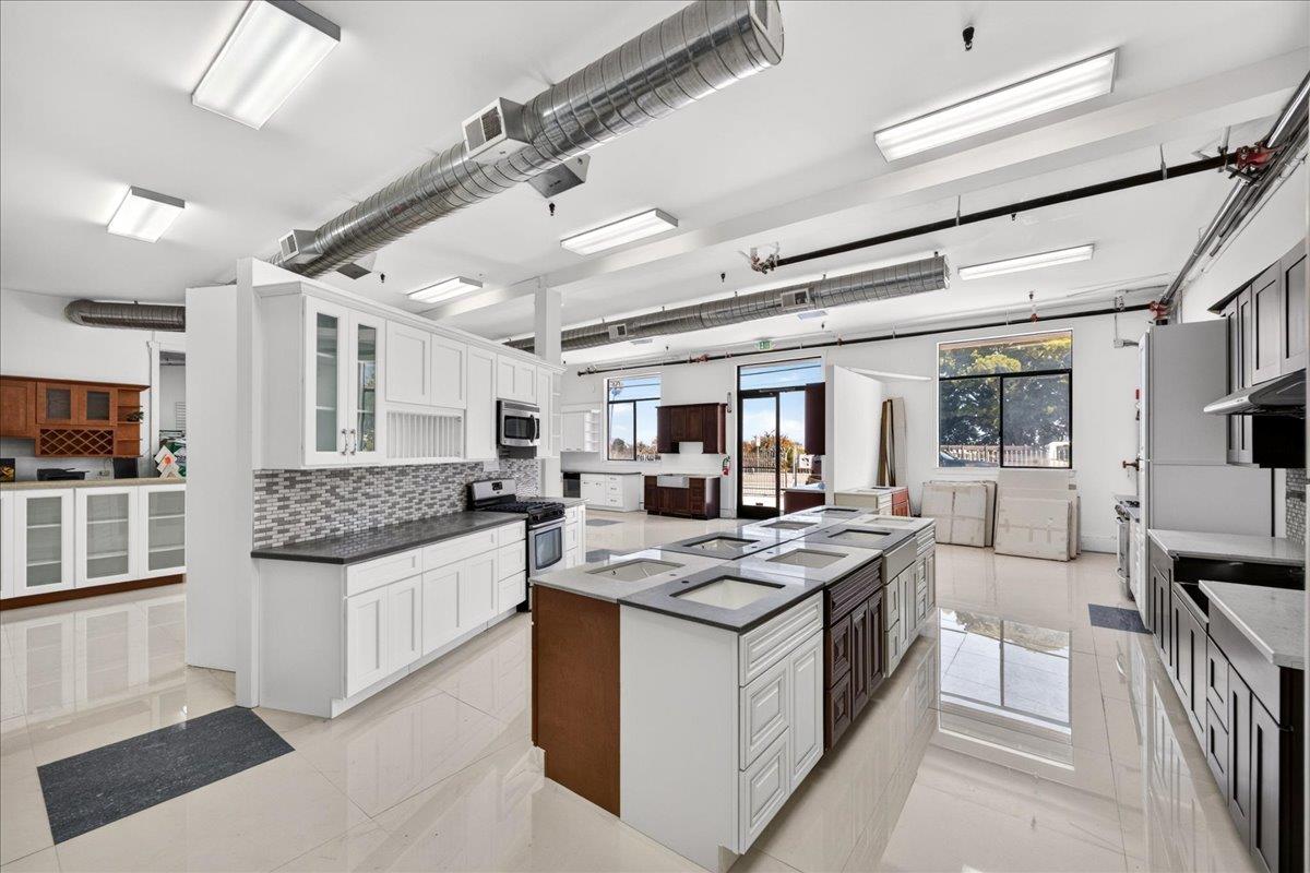 3832 Bayshore BLVD