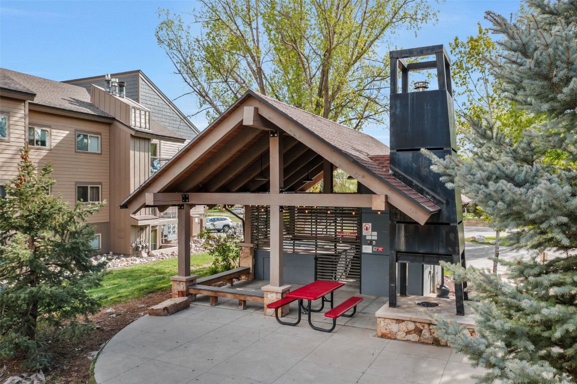 1565 Shadow Run Frontage 104