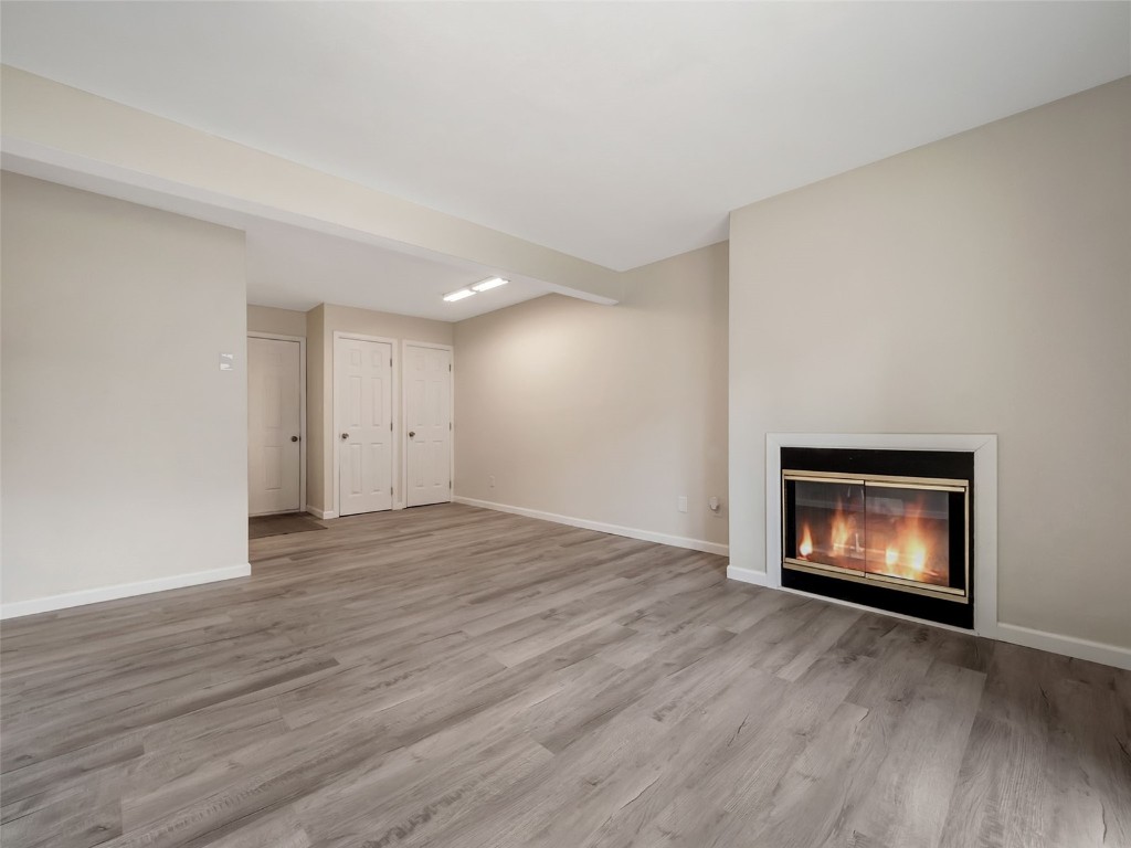 1565 Shadow Run Frontage 104