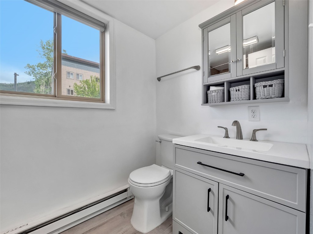 1565 Shadow Run Frontage 104