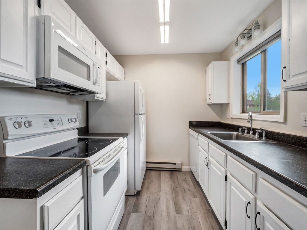 1565 Shadow Run Frontage 104