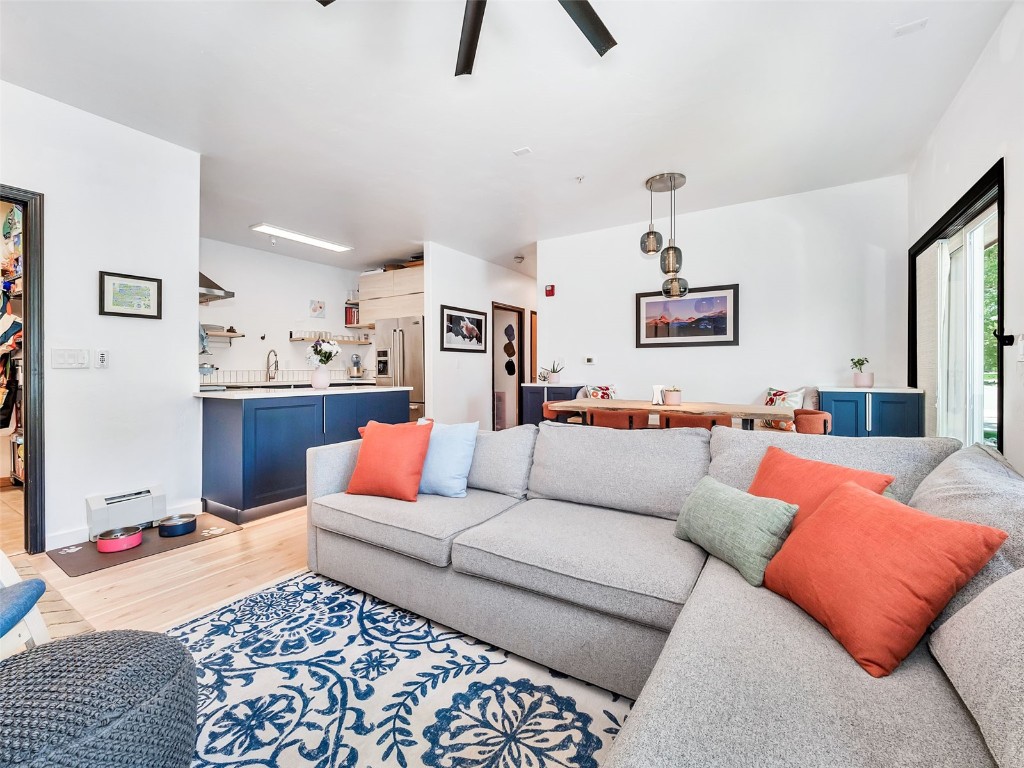 3335 Columbine DRIVE 901