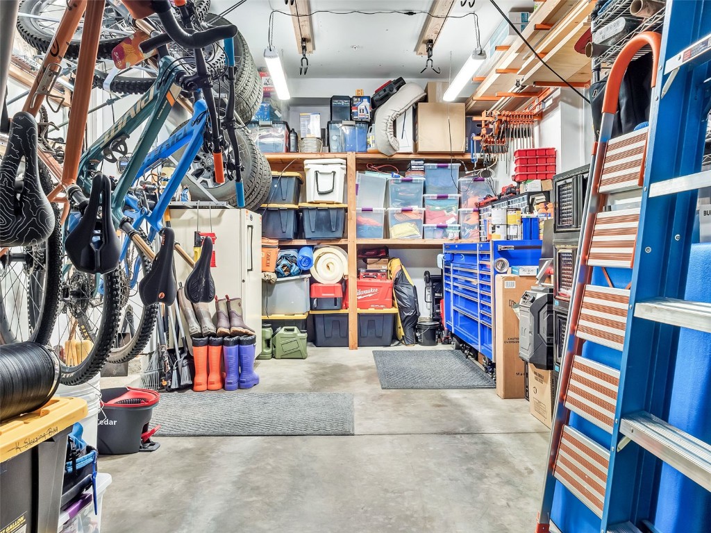 3335 Columbine DRIVE 901