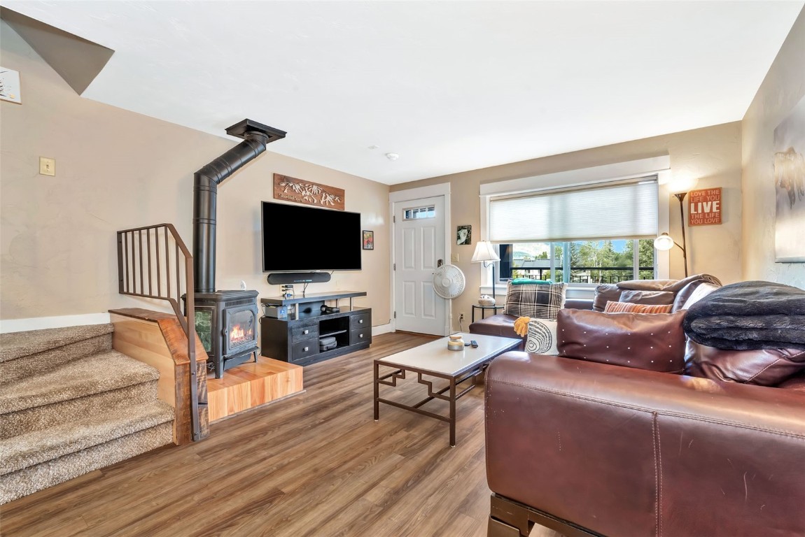 1556 Woodbridge COURT 1556