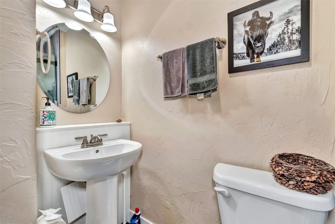 1556 Woodbridge COURT 1556