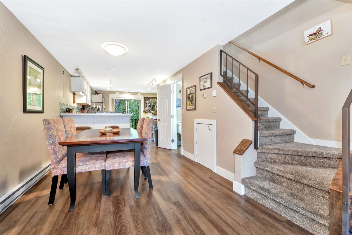 1556 Woodbridge COURT 1556