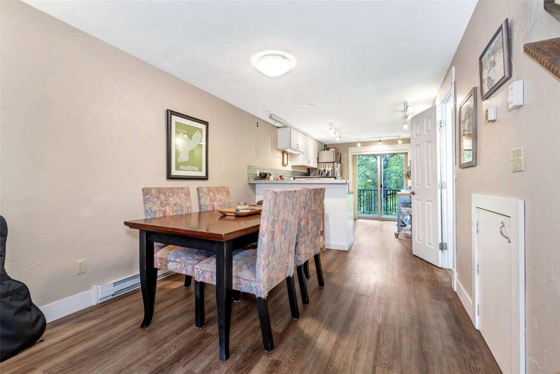 1556 Woodbridge COURT 1556