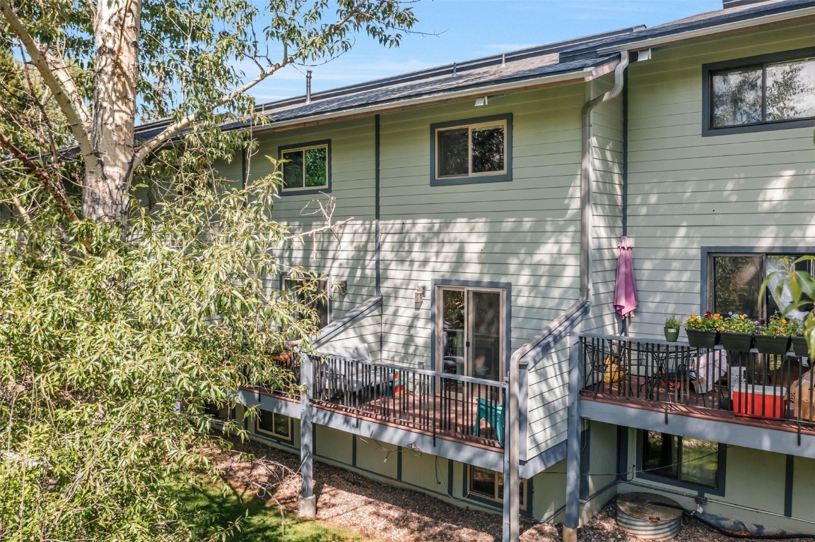 1556 Woodbridge COURT 1556