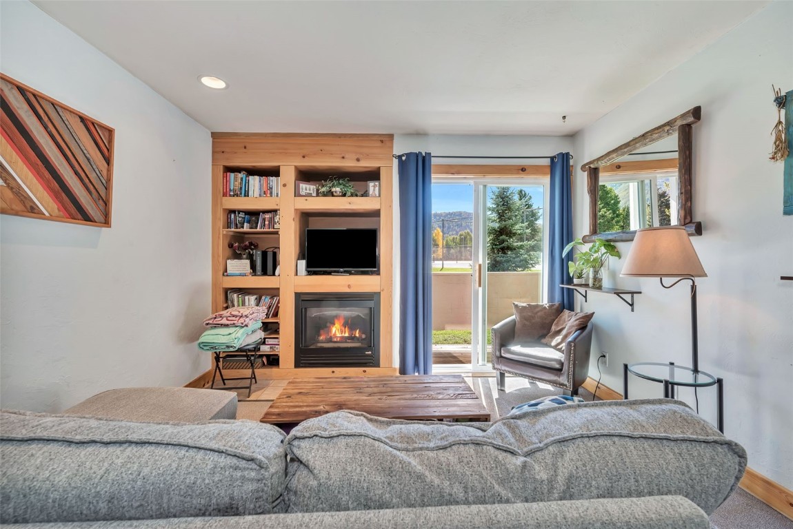 1380 Athens Plaza 9