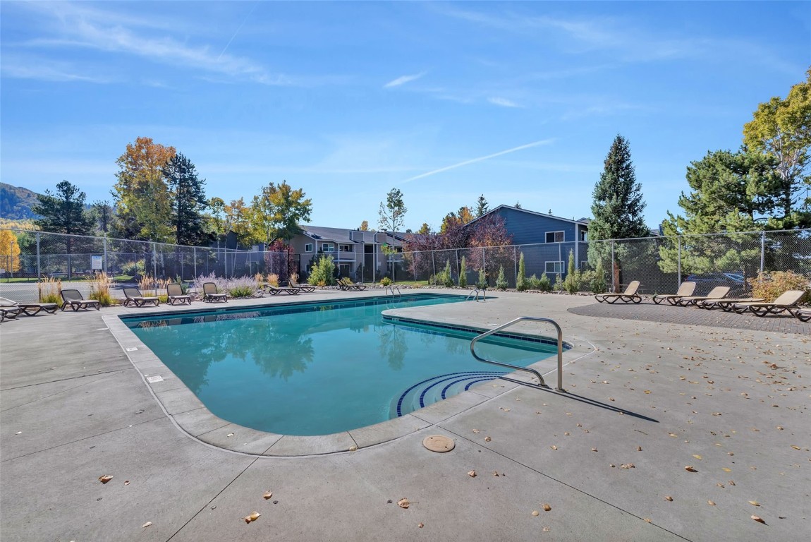 1380 Athens Plaza 9