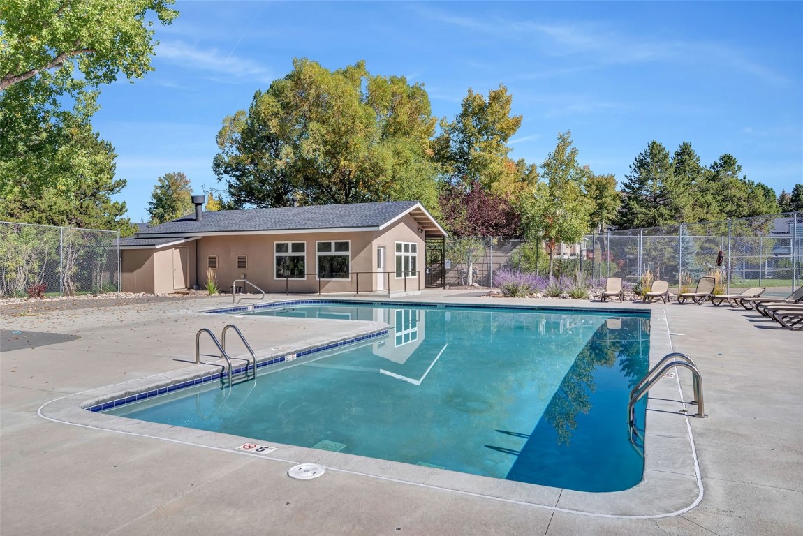 1380 Athens Plaza 9