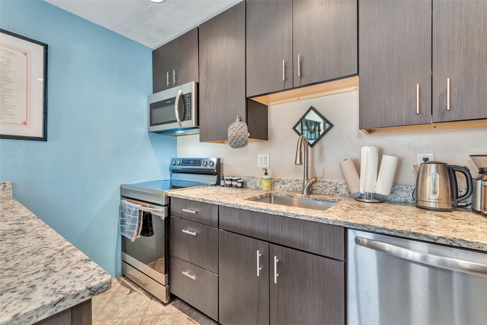 1380 Athens Plaza 9