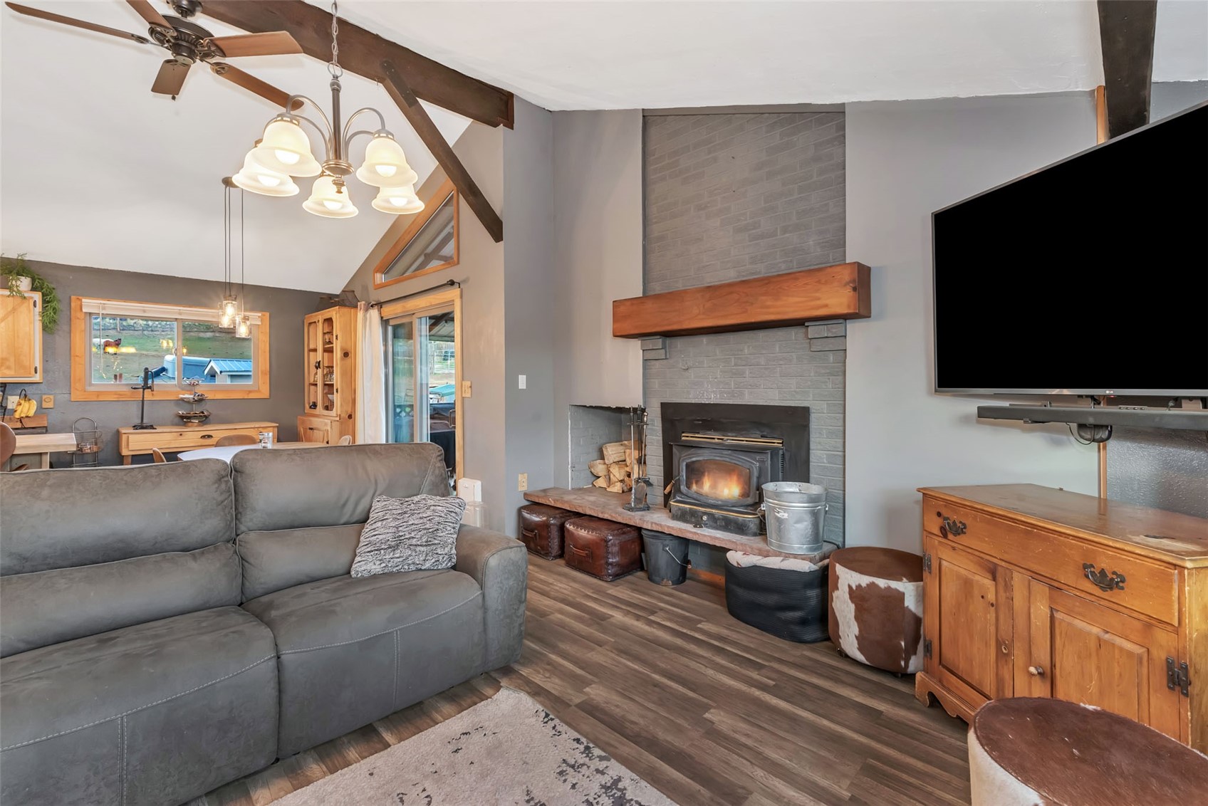 224 Meadow LANE
