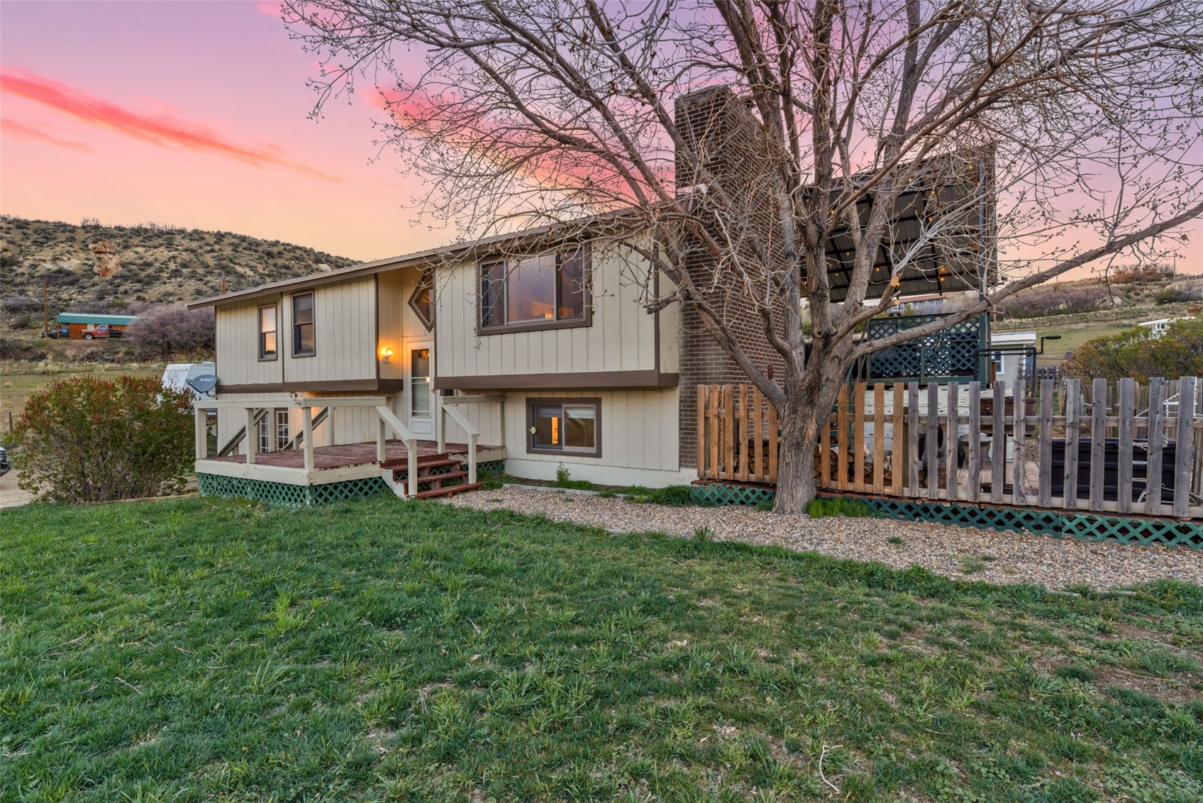 224 Meadow LANE