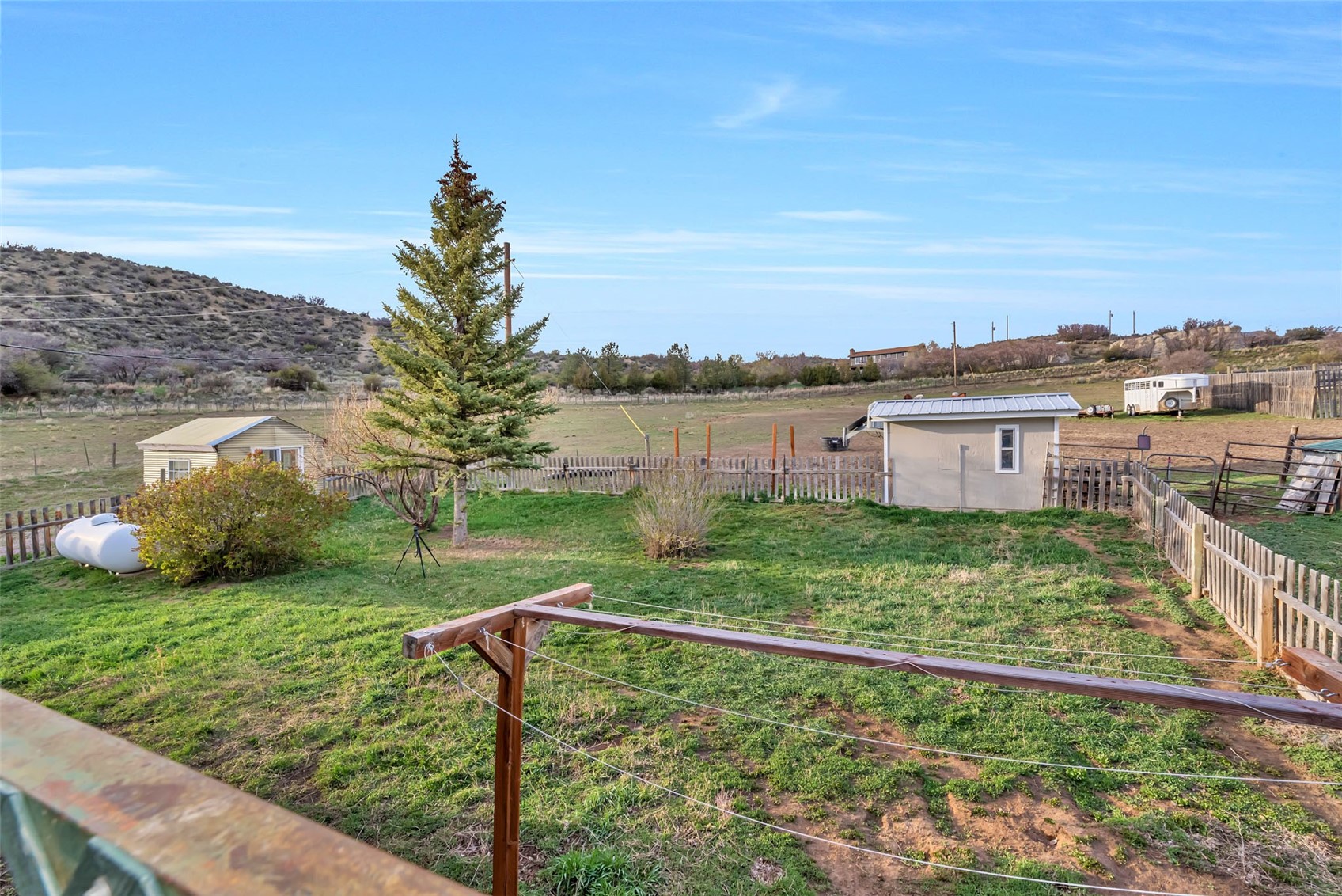 224 Meadow LANE
