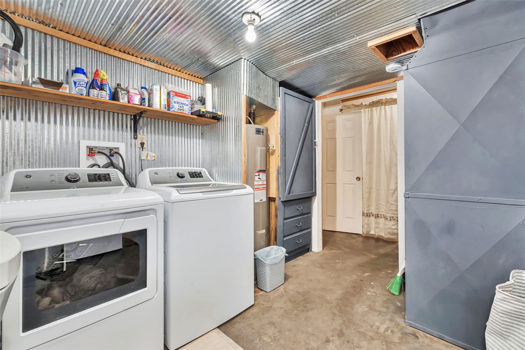 224 Meadow LANE