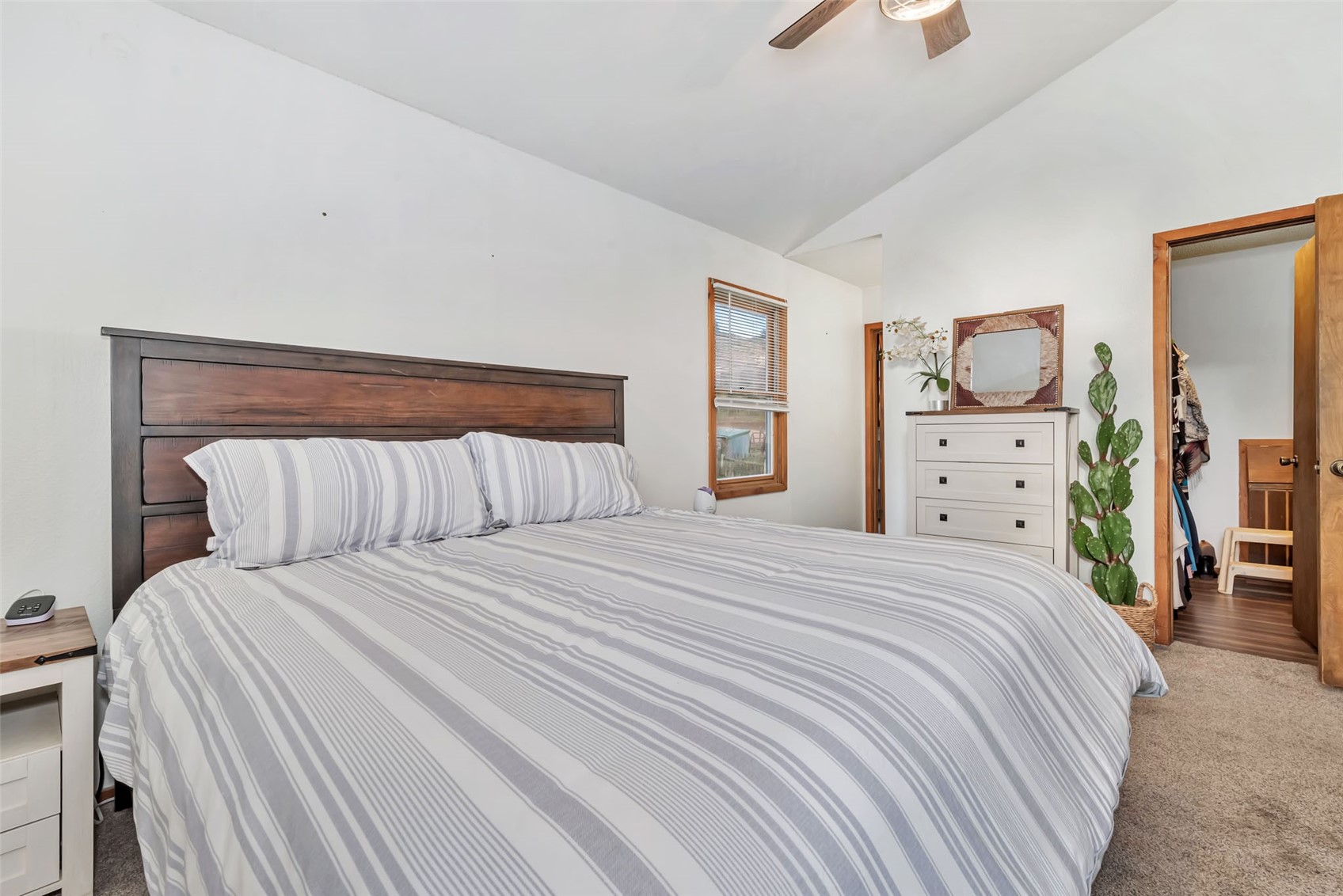 224 Meadow LANE