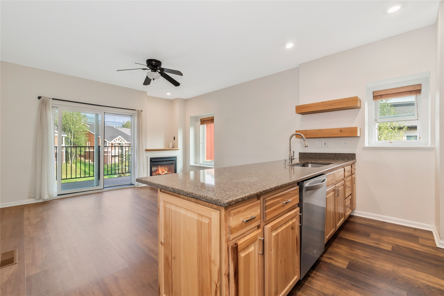 538 Eaglepointe COURT 1