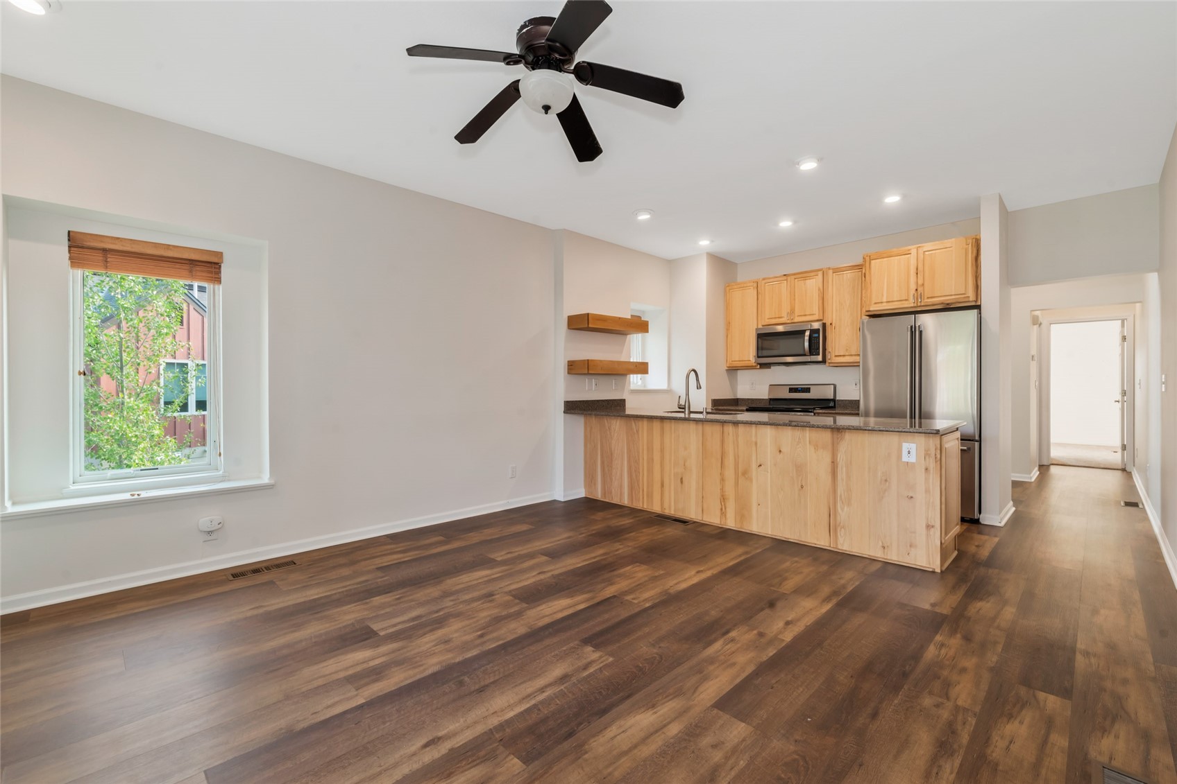538 Eaglepointe COURT 1