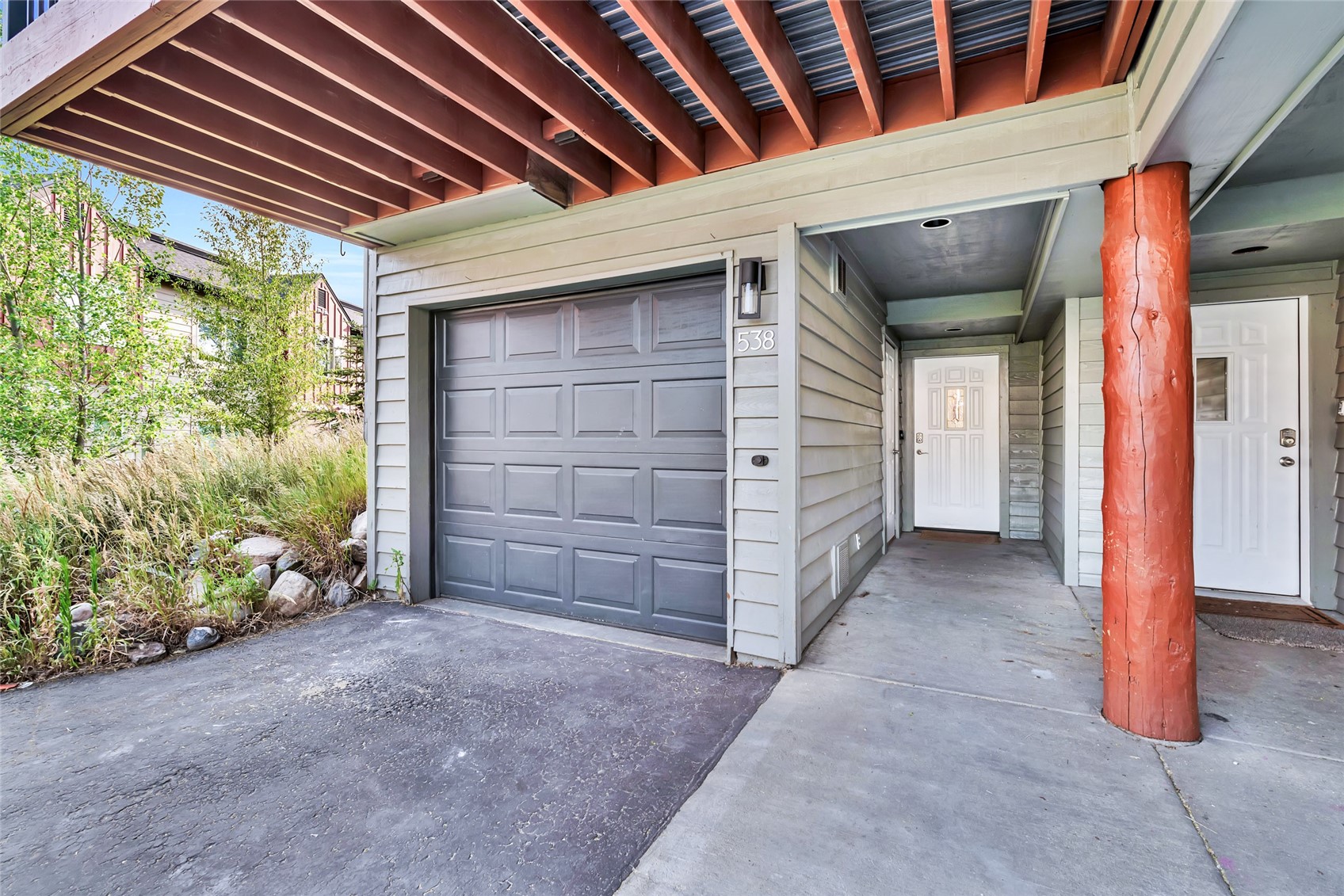 538 Eaglepointe COURT 1