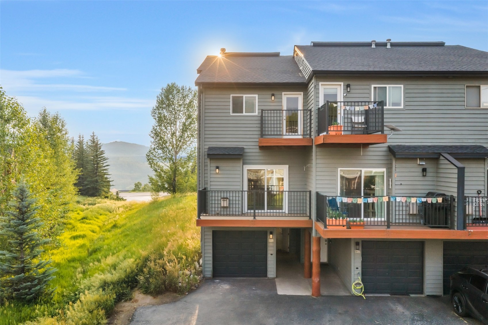 538 Eaglepointe COURT 1