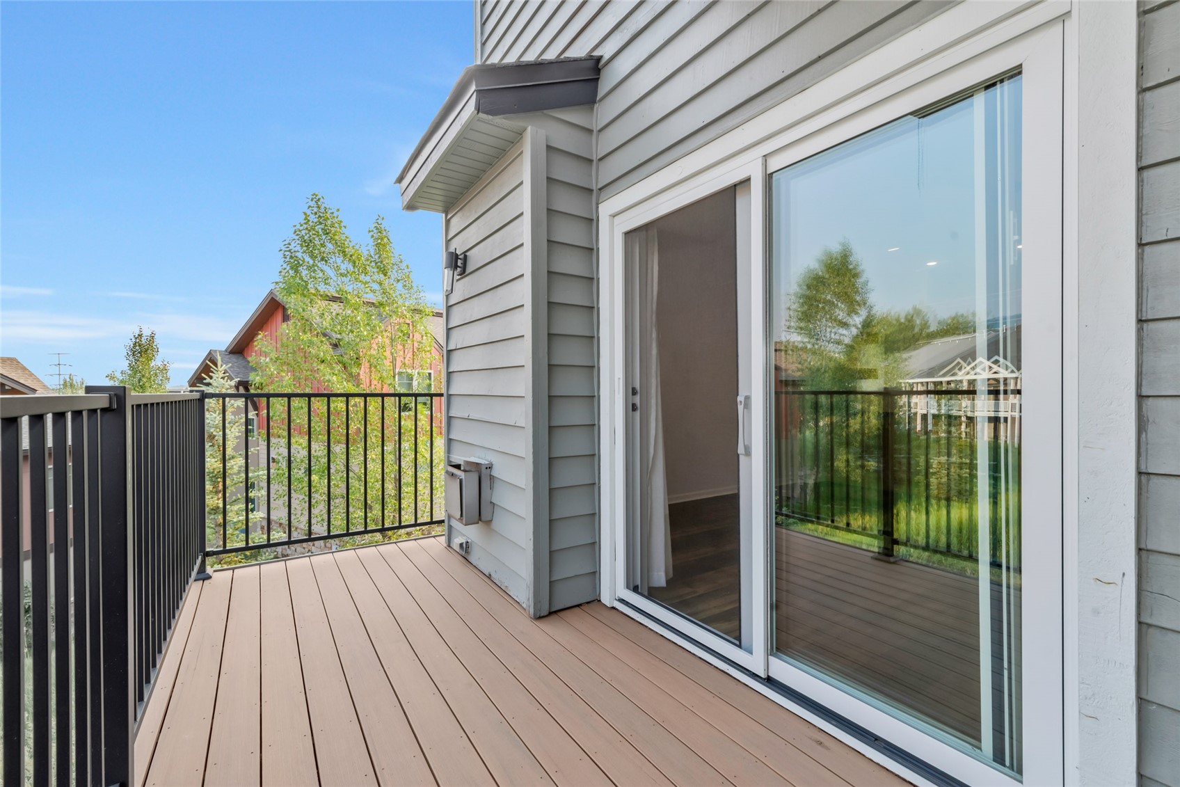 538 Eaglepointe COURT 1