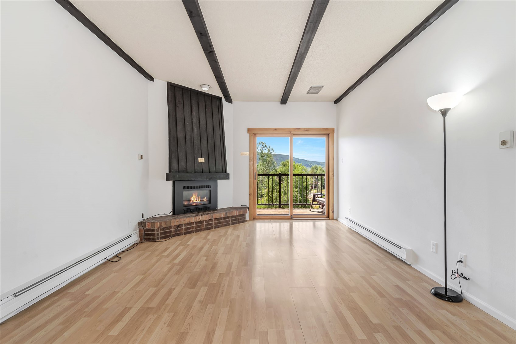1945 Cornice ROAD 207D