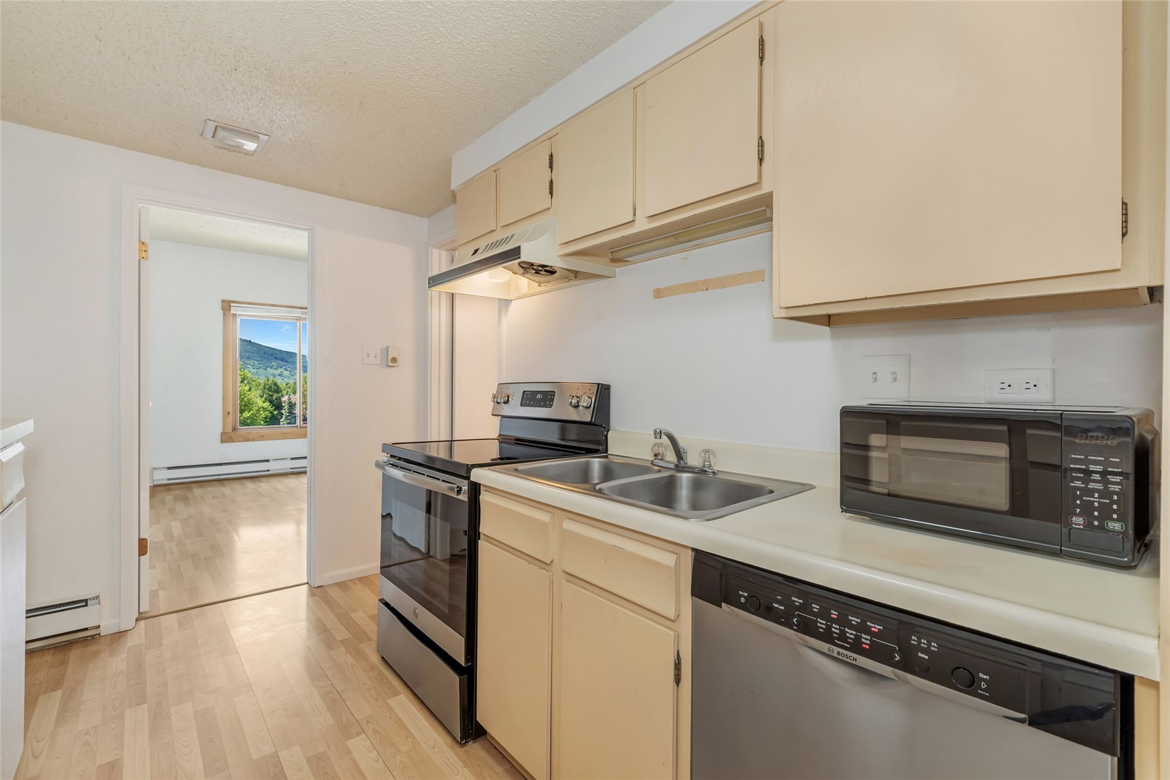 1945 Cornice ROAD 207D