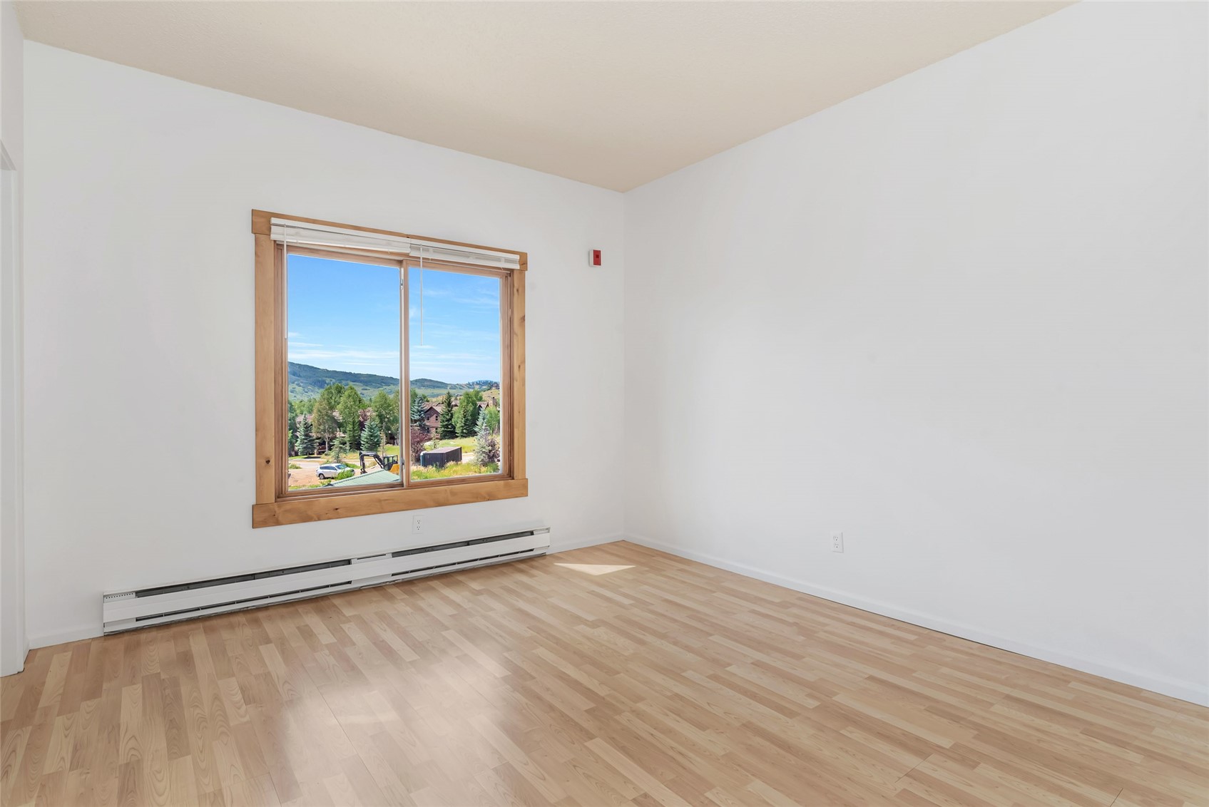 1945 Cornice ROAD 207D