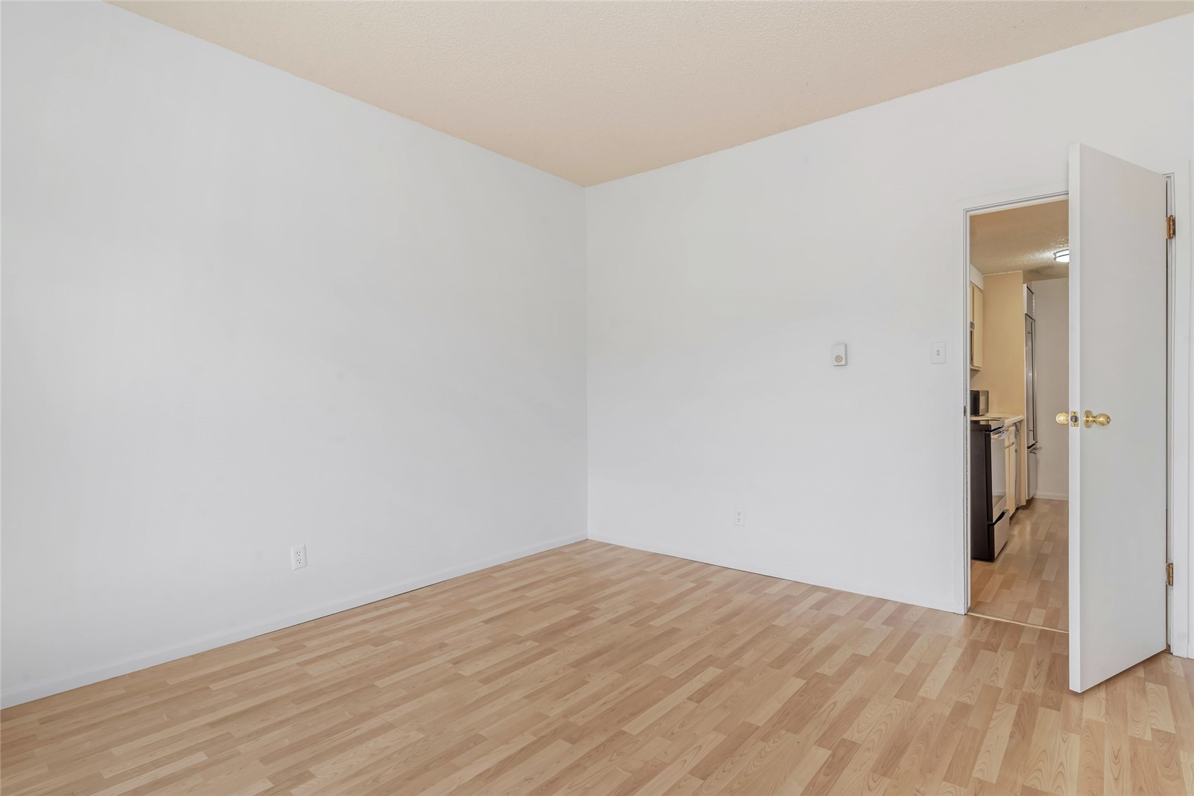 1945 Cornice ROAD 207D