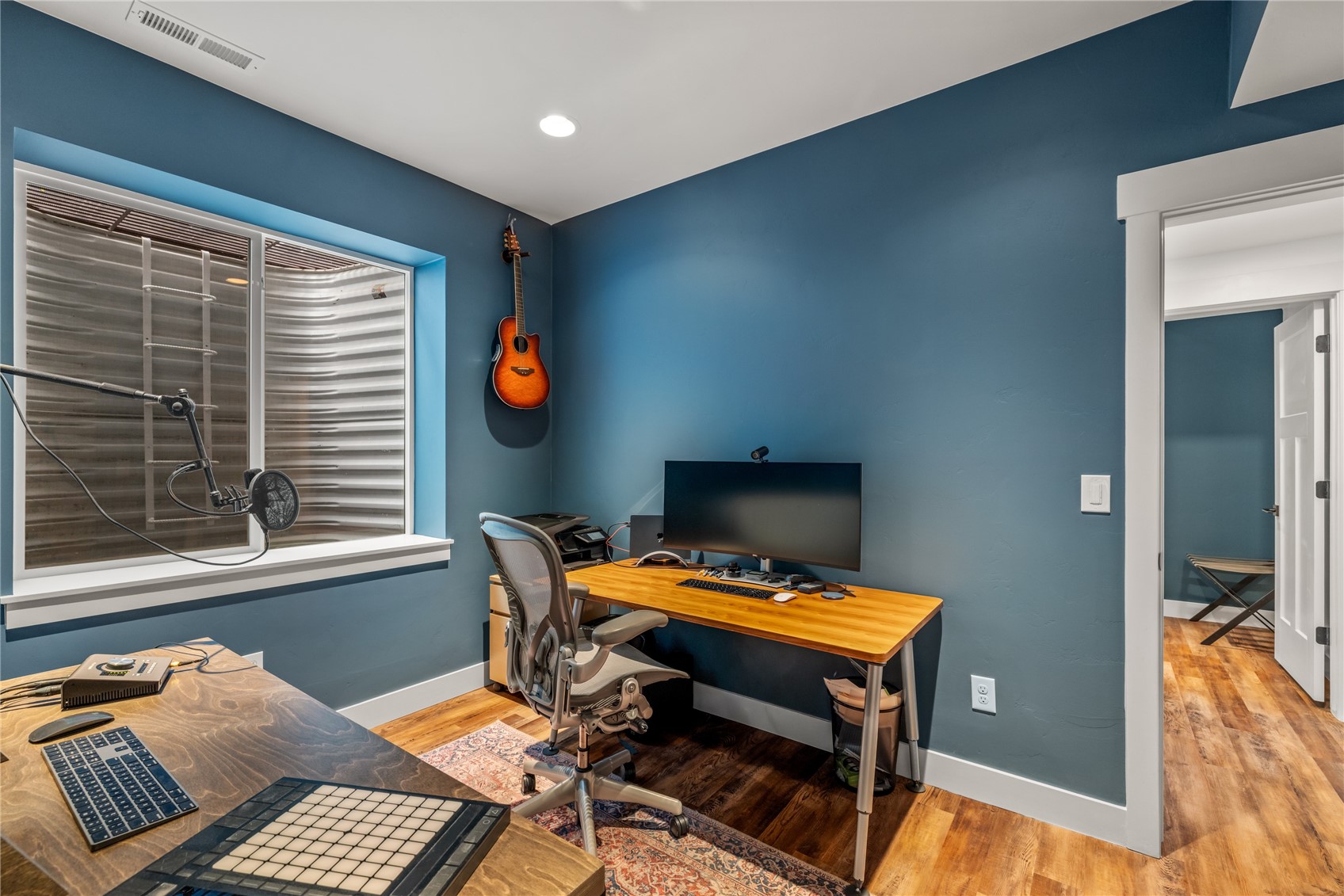 1501 Sunset WAY