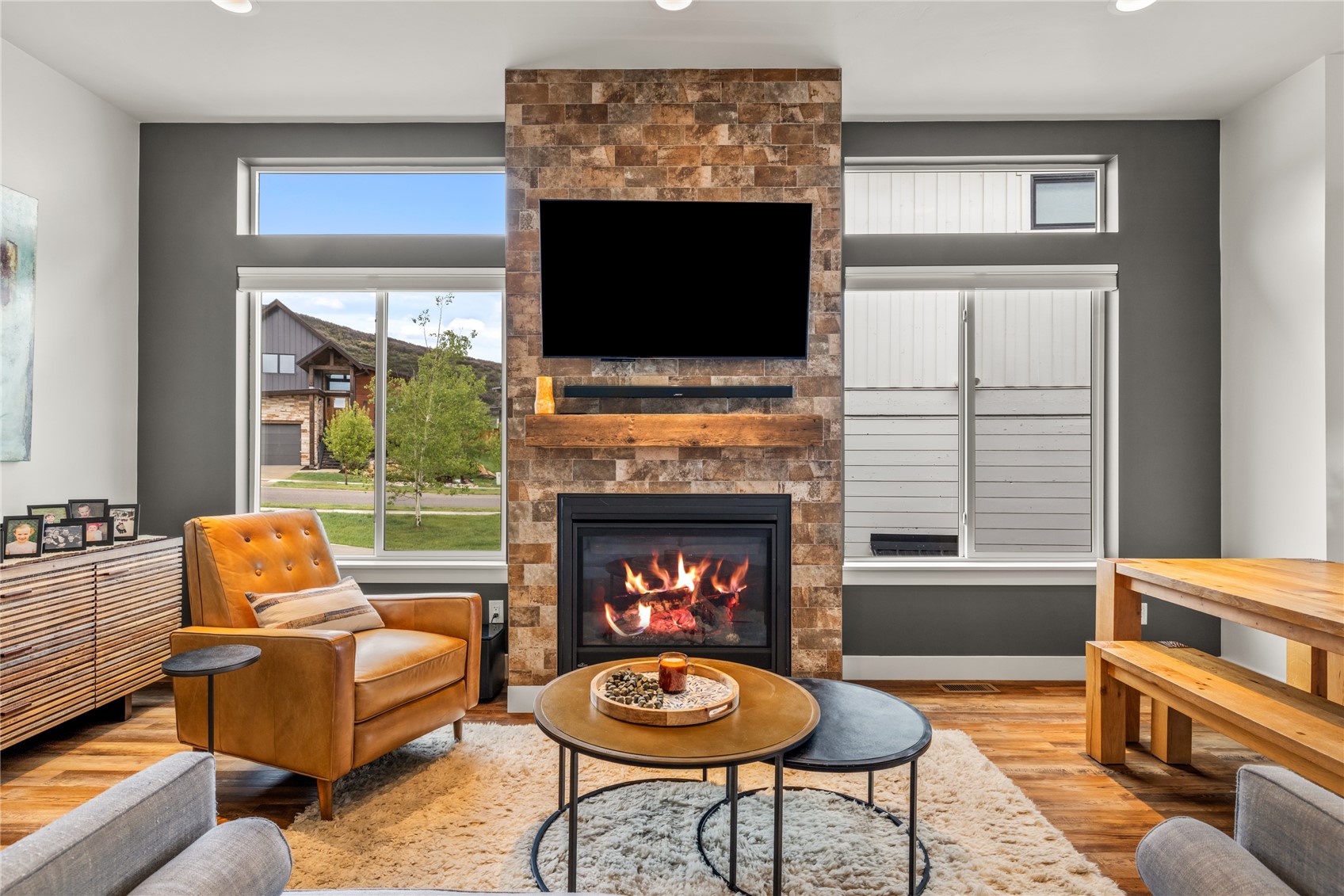 1501 Sunset WAY