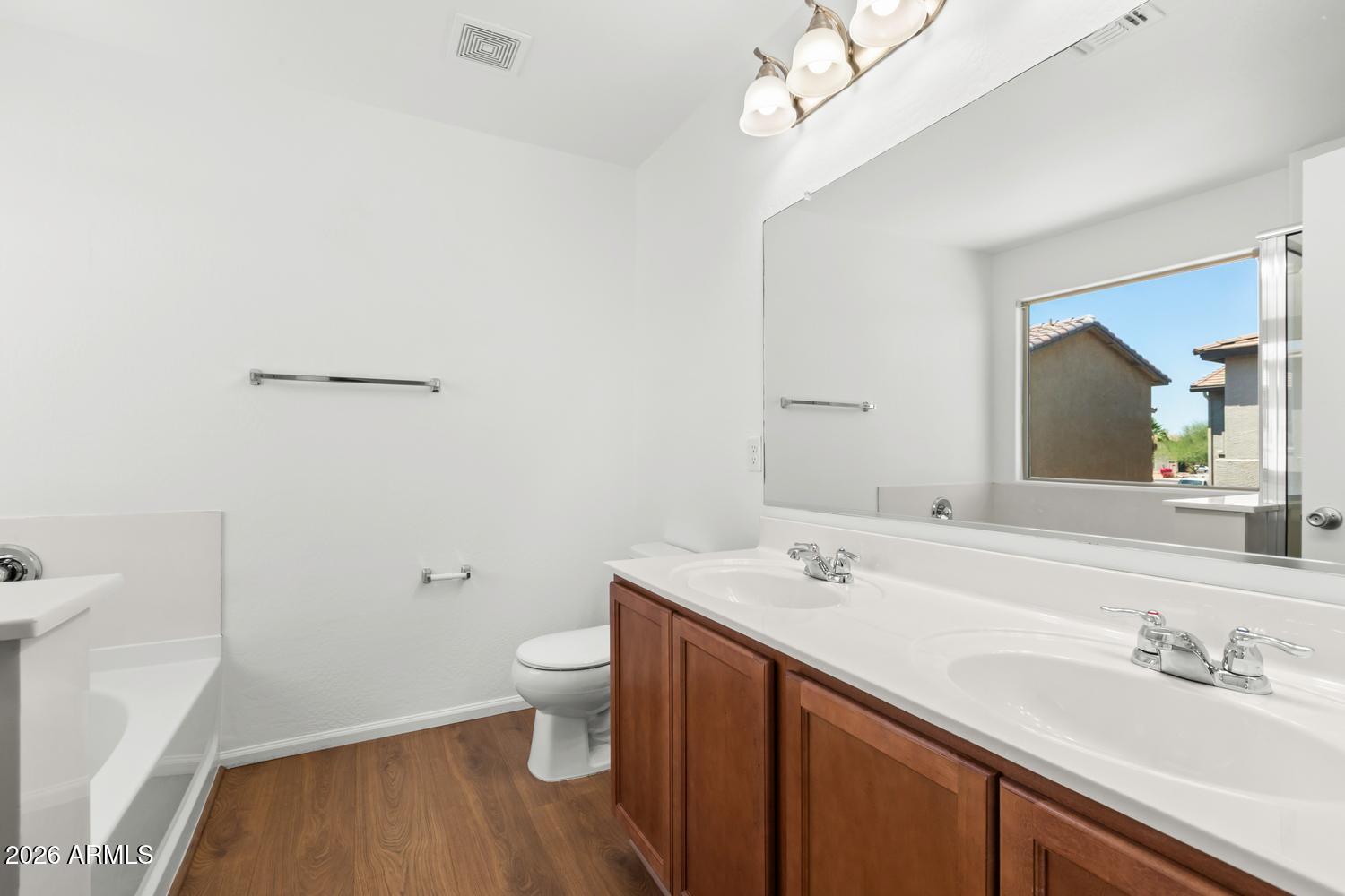 11014 W ELM Street