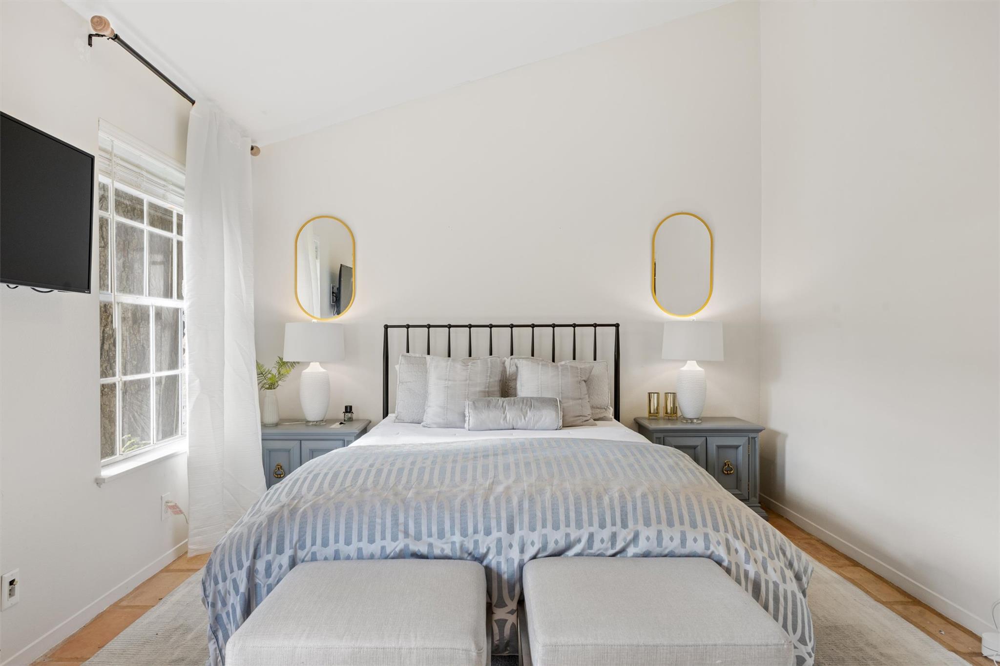 3106 Glen Ora ST # B Unit: A & B